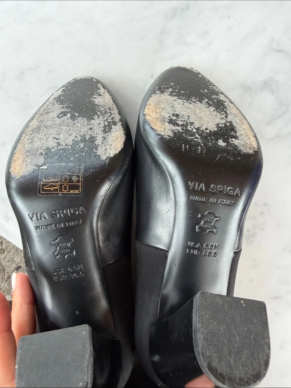 Via Spiga Black Leather Pointed Toe Ankle Booties